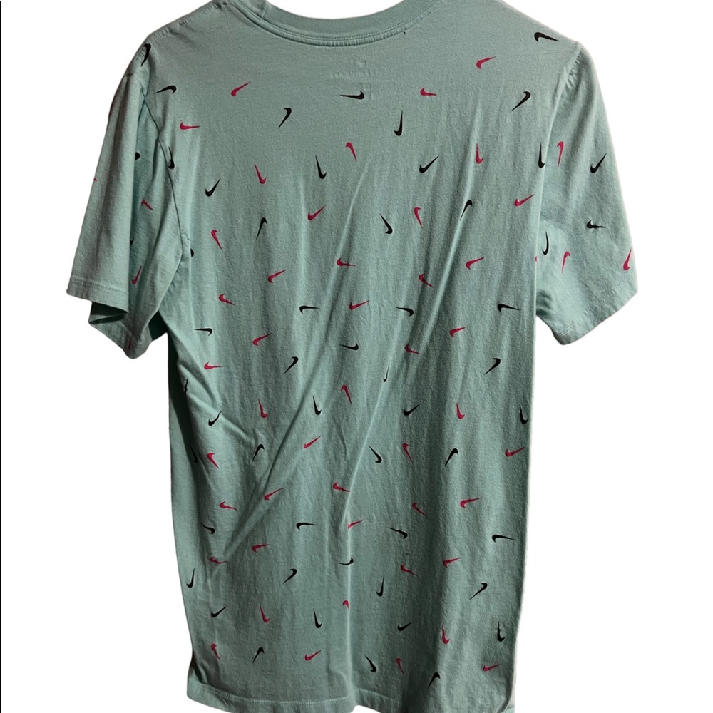 Nike T-shirt